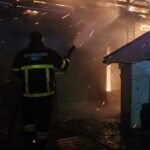 un copil de 3 ani a suferit arsuri pe 25 din corp dupa ce un incendiu i a cuprins casa in judetul iasi video 6992d06d2c0a6