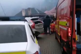 un elev de 13 ani din bistrita s ar fi aruncat de la etajul 1 al scolii din cauza unei note mici prima reactie dupa cazatura 699dc96f10cd9