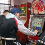 un iesean care a pierdut la pacanele si a distrus aparatul a scapat doar cu o amenda fiindca firma unde a jucat s a inchis 699126033844d