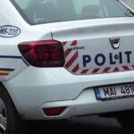 un sofer beat a izbit un autoturism si l a proiectat intr o masina de politie 69919b0ba3be6