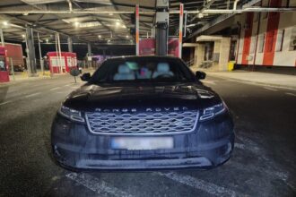 un suv range rover velar urmarit in italia tras pe dreapta in judetul iasi masina era deja inmatriculata peste prut 698cf5d4c08fc