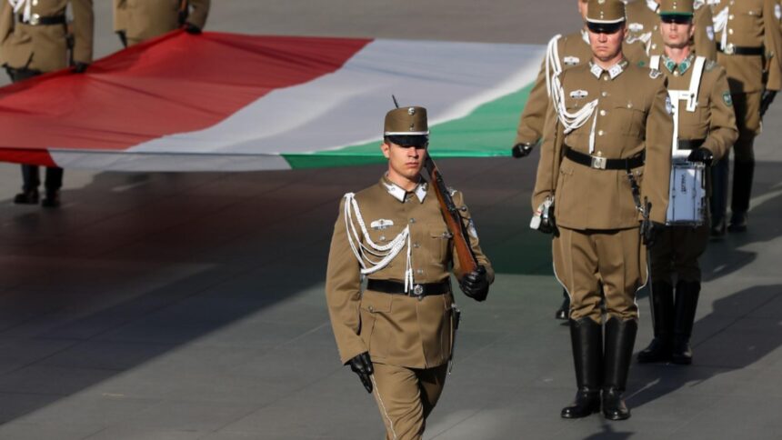 ungaria construieste o baza militara aproape de granita cu romania 156 de milioane de euro pompate in noul comandament regional 69980f9886c45