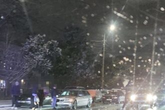 video copil grav ranit in timp ce traversa strada impreuna cu mama lui 6986244d91f98