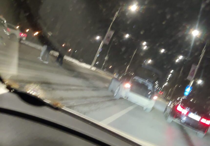 video impact intre doua autoturisme in copou circulatie ingreunata in zona 6998c51b8ccdf