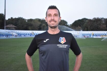 zarurile au fost aruncate vlad ciobanu este la un interviu distanta de a fi noul sef al clubului care a mancat 13 milioane de euro din banii iesenilor in trei ani 6995c69e6ed61