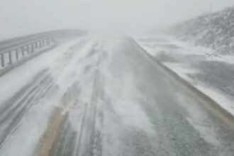 zeci de drumuri blocate din cauza viscolului a fost emis cod galben drumarii intervin de urgenta 69994d3f93068 1