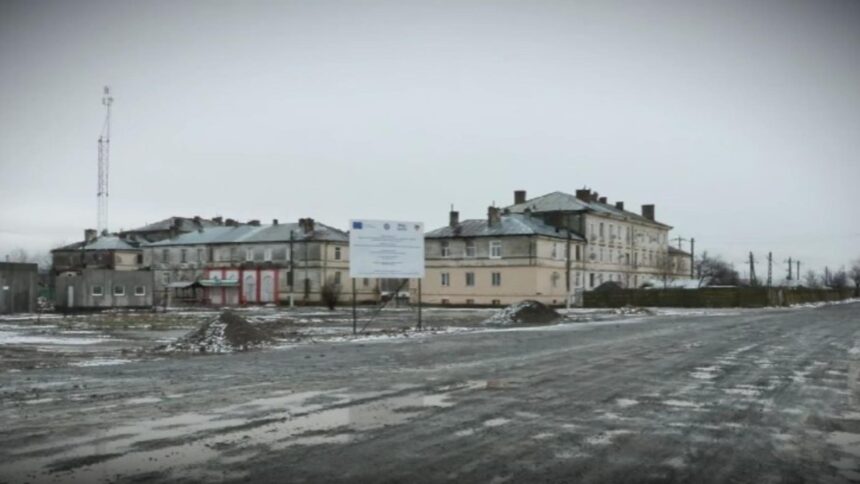 zeci de familii fara gaze si canalizare in blocul fantoma oamenii cer ajutor de ani de zile 698c439497c51