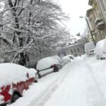 zona de nord a capitalei complet blocata dupa ninsorile abundente din ultimele ore utilajele romprest inzapezite si ele 69957150410fd