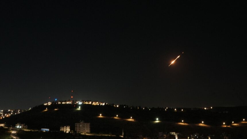 a cincea zi de razboi orientul mijlociu alerta de securitate crescuta si evacuari masive in cipru atacuri in arabia saudita si liban 69a7c23787b8e