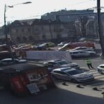 accident grav la piata romana pieton prins sub masina in stop cardio respirator foto 69a834cadb322