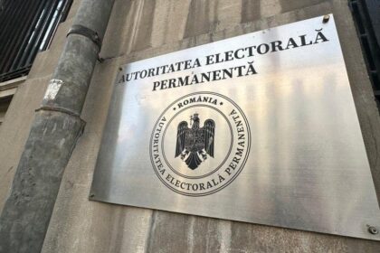 angajatul aep acuzat de seful institutiei ca a mers in dubai in timpul concediului medical si a dat demisia vlad jipa a negat initial acuzatiile 69bbc0841e1e1