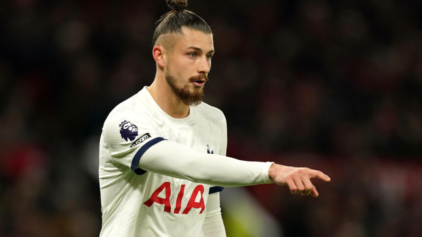 antrenorul lui tottenham echipa la care joaca radu dragusin spune ca jucatorii pot fie sa planga fie sa se lupte pentru salvarea de la retrogradare 69b5557bc6ff4