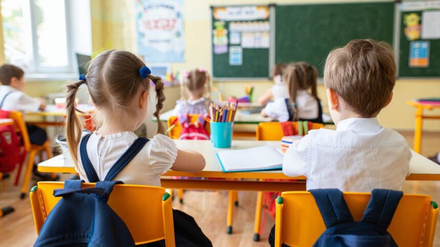 aproape 8 000 de locuri in clasa pregatitoare in judetul iasi in anul scolar urmator inscrierile incep pe 31 martie tot ce trebuie sa stii ca parinte 69b4c8fbedabf