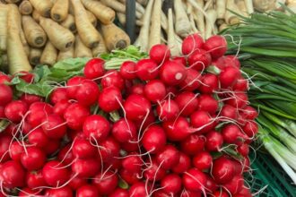 au aparut trufandalele in pietele iesene cat costa primele legume de primavara si cat te ar ajunge o salata de sezon 69af867fb89d4