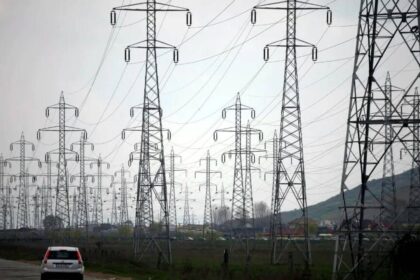 barbat din gorj mort in timp ce monta stalpi de electricitate incidentul incadrat ca accident de munca 69cba4132ff20