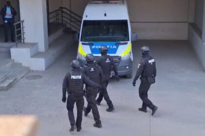 barbatii acuzati de falsificarea banilor in suceava arestati preventiv cat timp ar fi functionat fabrica de bani 69c4f783b84db