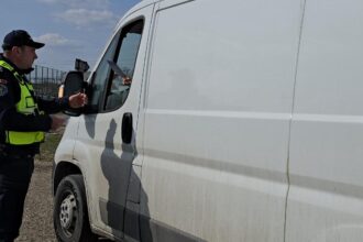 basarabence prinse la sculeni cu acte romanesti falsificate in bagaje 69c306b04f342