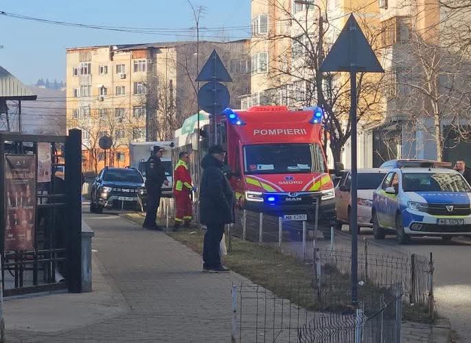 batran injunghiat la biserica in timpul slujbei de pomenire politistii il cauta pe agresor 69abf2c1ed9dd