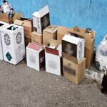 butelii cu agent refrigerant alcool si tigari ridicate pentru transport ilegal si contrabanda la frontiera de est 69c51019df6b0