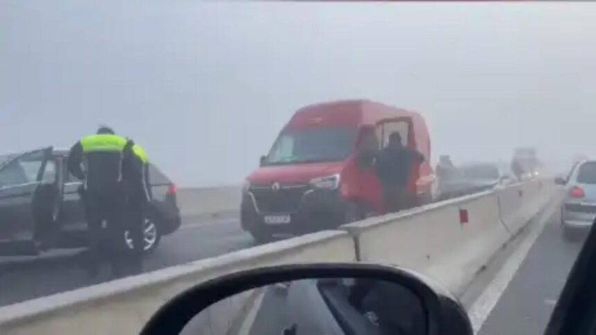 carambol cu 9 masini pe dn3 la iesirea din constanta doua persoane au ajuns la spital foto video 69a7d5e46dfad