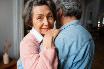 ce categorie de pensionari risca sa ramana fara bani de paste cand intra pensia pe card in aprilie 69c33eff739cb