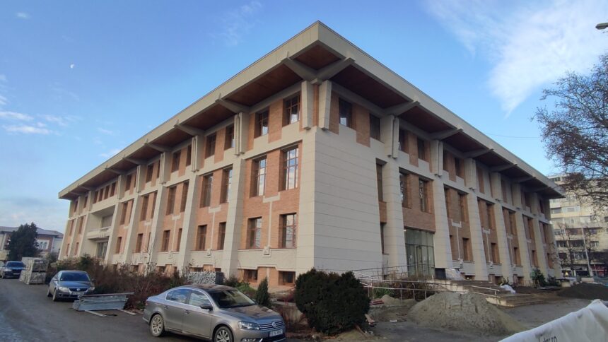 consiliul judetean se pregateste sa se mute inapoi in casa patrata mutarea va costa circa 220 000 lei 69a4e5618932d