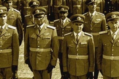 cum au reusit patru romani sa fuga din tara pe vremea lui ceausescu pedeapsa primita de securistii care i au lasat sa scape 69c39ef699898