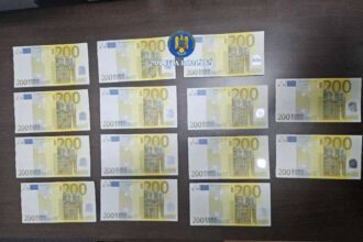 cuplu din braila retinut pentru plasarea in circulatie a 4000 de euro in bancnote false ar fi cumparat telefoane de ultima generatie 69b2979d1c6e4
