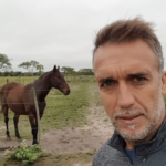 de pe terenurile de fotbal din argentina la agricultura noua viata a lui gabriel batistuta 69a85b662548c