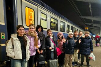 de pe ulita satului direct la legoland in danemarca noua copii de la casa share recompensati dupa performanta la o competitie nationala de robotica 69bb4edc45f53