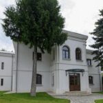 doi artisti cunoscuti se intalnesc la iasi la muzeul nicolae gane kees ouwens si carmen jacobo revin cu un nou proiect 69ae26e6cfd40