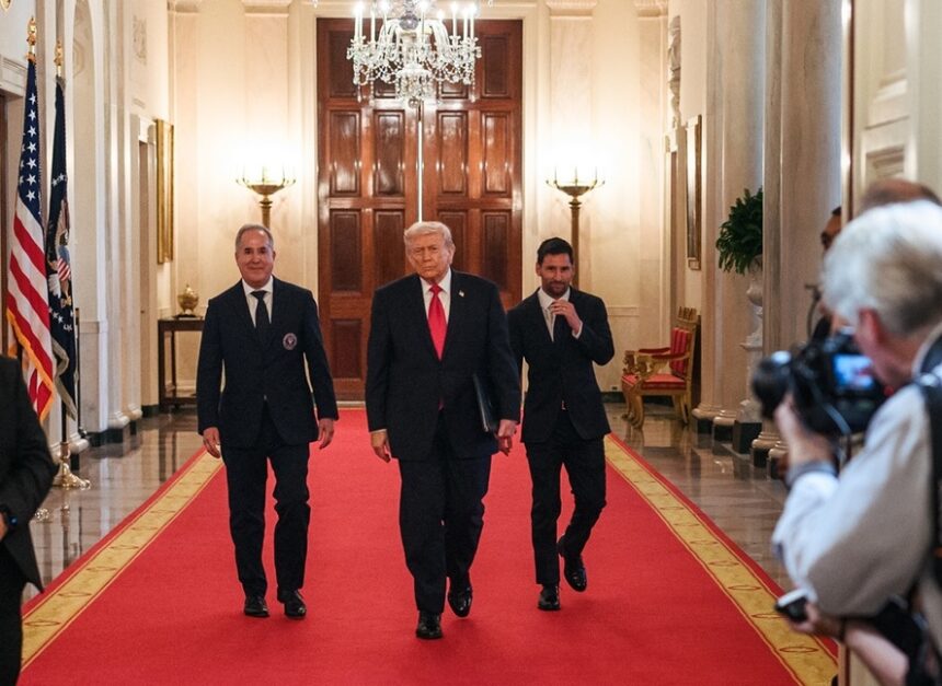 donald trump i a primit pe messi si inter miami la casa alba in plin razboi in orientul mijlociu leo ai venit si ai castigat 69aa834ece8bb