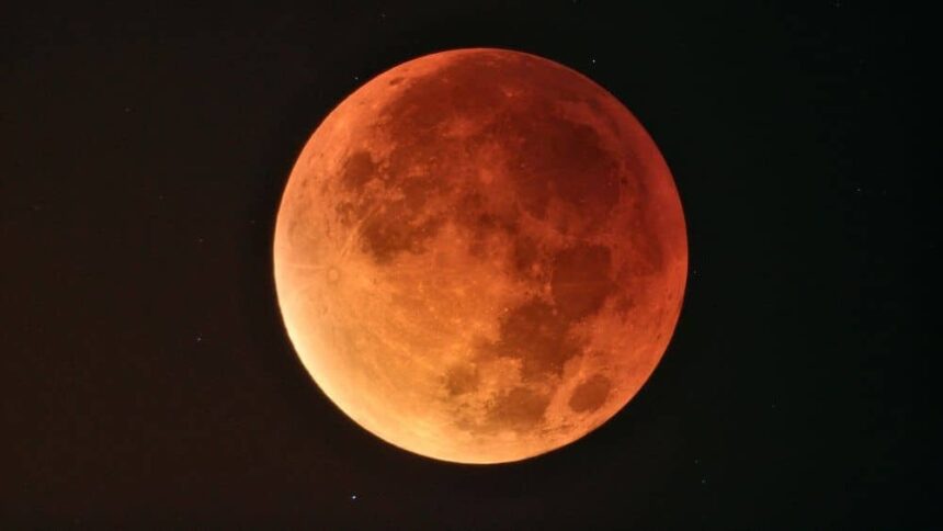 eclipsa totala de luna din 3 martie 2026 unde va fi vizibil fenomenul supranumit luna sangerie 69a6ac096470d