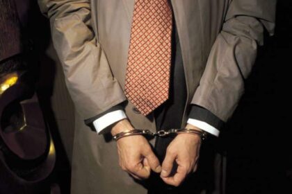 escroc care pretindea ca este evaluator al unei companii internationale arestat la iasi pentru inselaciune de peste 100 000 de euro 69b29093b67ab