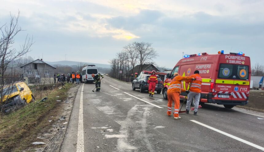 foto accident rutier in judetul iasi patru vehicule implicate trafic blocat pe un sens 69ca1cde2fcd0