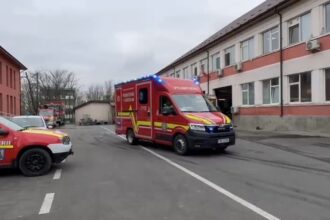 incident socant in centrul municipiului iasi o tanara a fost prinsa intre un autoturism si un stalp 69c63f3610d9d