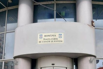 instanta suprema a suspendat decizia premierului ilie bolojan privind infiintarea comitetului pentru legile justitiei 69c412fce374c
