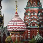 kremlinul asteapta socul din piata ca pe o mana cereasca criza din iran ar putea umple vistieria moscovei cu miliarde din petrol 69a54207ca8b6