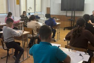 maraton de matematica la iasi aproape 1 000 de elevi au participat la patru competitii in doua zile 69b0d0f8186ce