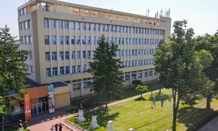 numarul burselor creste la universitatea de stiintele vietii din iasi aproape 40 dintre studenti vor primi sprijin financiar 69b29d6b3f5a5