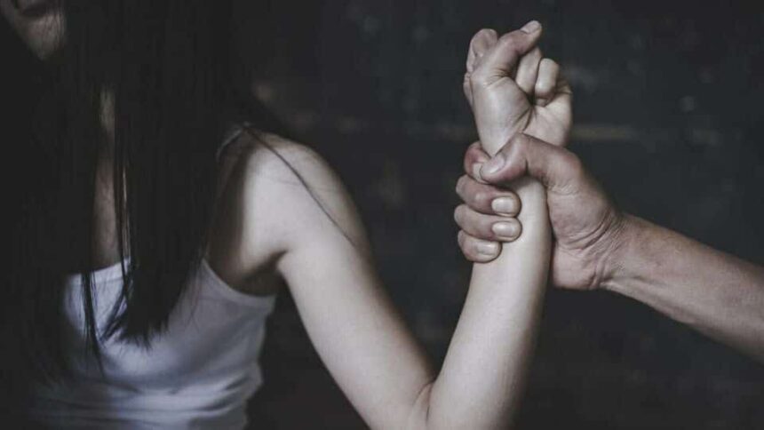 o adolescenta de 14 ani ar fi fost agresata sexual de meditatorul ei intr o locuinta din sectorul 3 69a7157c457c6