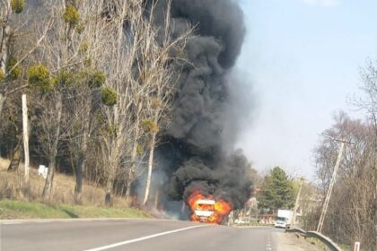 o ambulanta a ars ca o torta in drum spre iasi video 69c50efbbe9cd 3