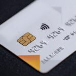 o femeie a cheltuit sute de mii de euro de pe un card ce nu i apartine cine era detinatorul cardului si ce s a intamplat cu femeia 69a6ba332aebc