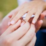 o femeie din arad a fost trimisa in judecata pentru bigamie s a casatorit a doua oara la interval de cateva luni fara sa fi divortat de primul sot 69b4331b492e9