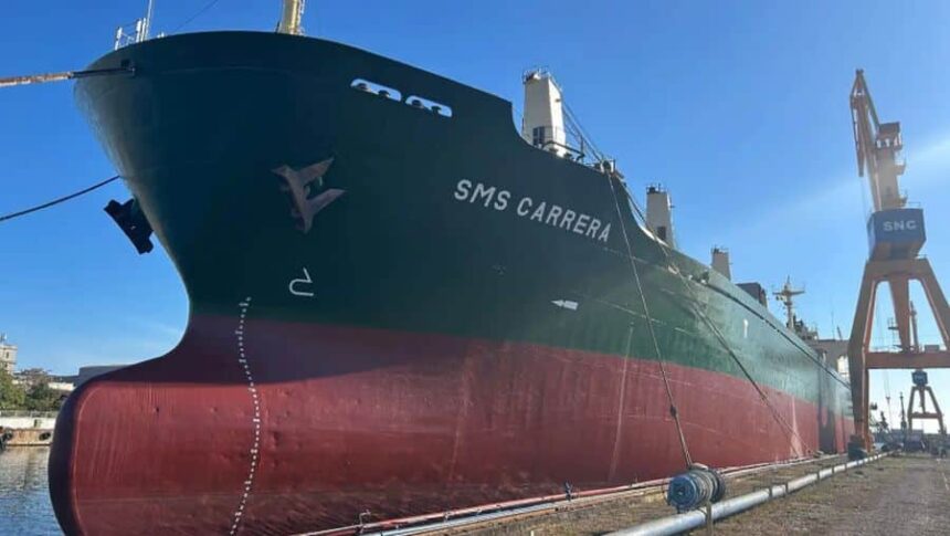 o nava a intrat in coliziune cu o macara plutitoare in portul constanta 69b7cc05be943