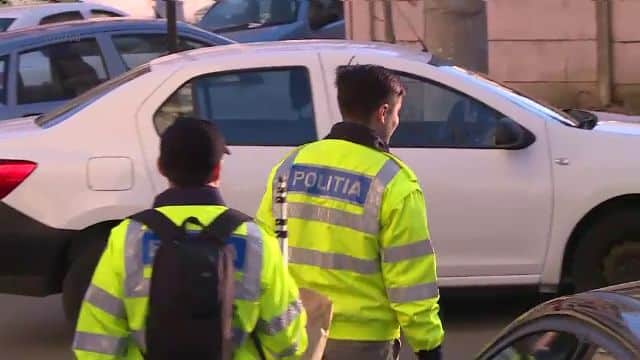 o tanara din olt este cercetata penal dupa ce a sesizat politia ca e hartuita de un profesor si a prezentat probe false 69a9679676da8