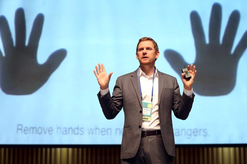 pentru prima data in romania charles montgomery unul dintre cei mai influenti urbanisti din lume vine la tilia summitul oraselor din romania 69ca5880e64d9 1