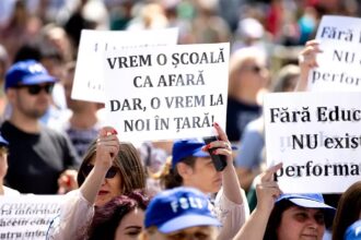 peste 350 de profesori au demisionat in ultimele patru luni ale anului trecut ca urmare a legii bolojan 69a7fc51a71db