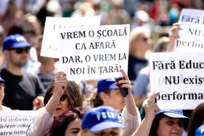 peste 350 de profesori au demisionat in ultimele patru luni ale anului trecut ca urmare a legii bolojan 69a7fc51a71db