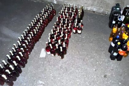 peste o suta de litri de vin si bauturi spirtoase confiscate la frontiera de est amenda usturatoare pentru contrabandist 69b3f3c3c69d1